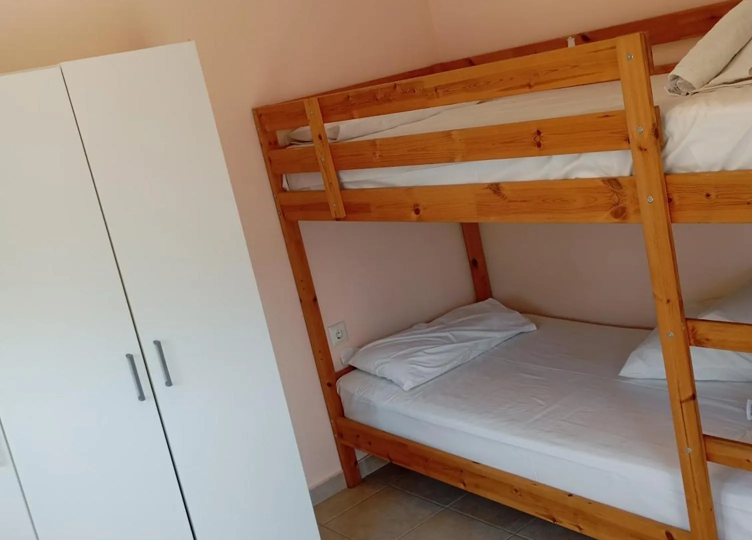 Mavridis Rooms Nikíti 0*,  Görögország