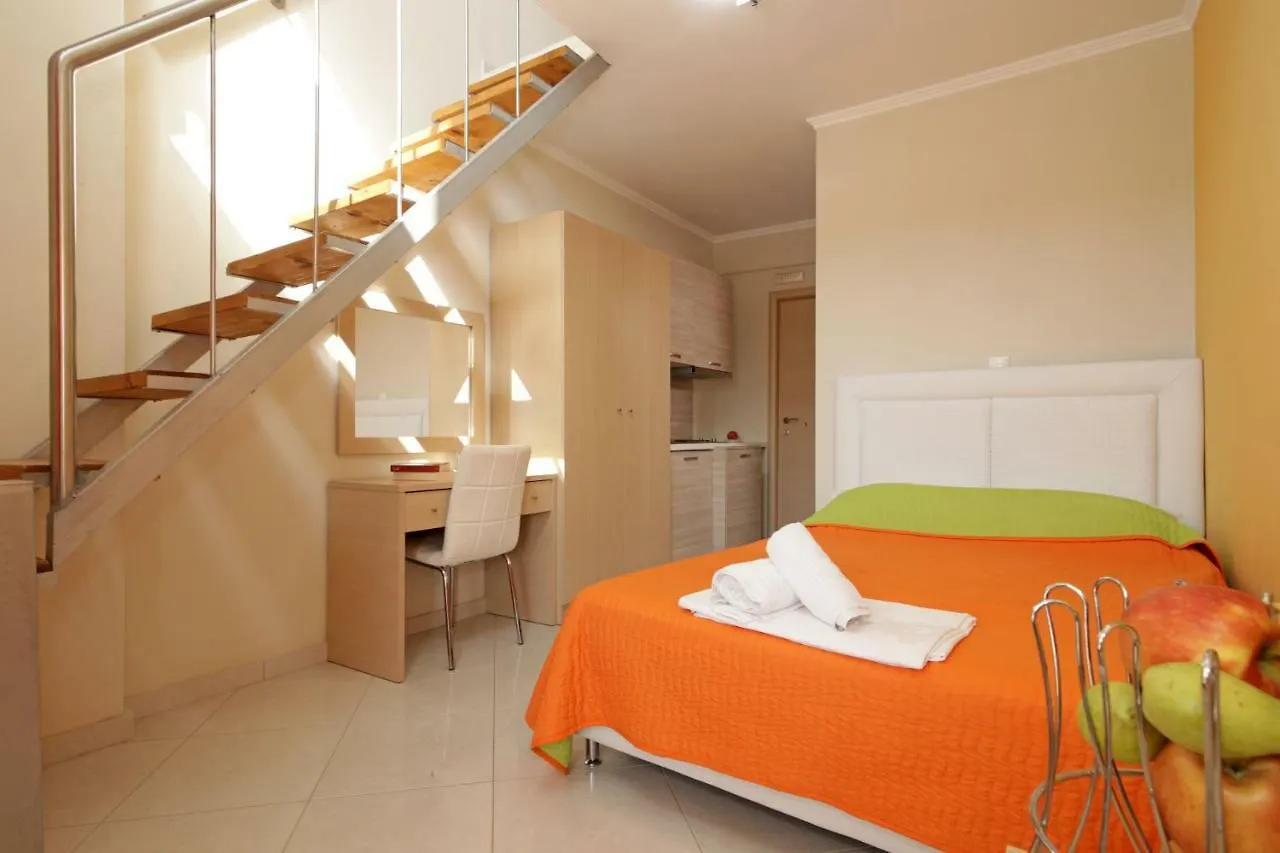 Mavridis Rooms Nikíti 0*,