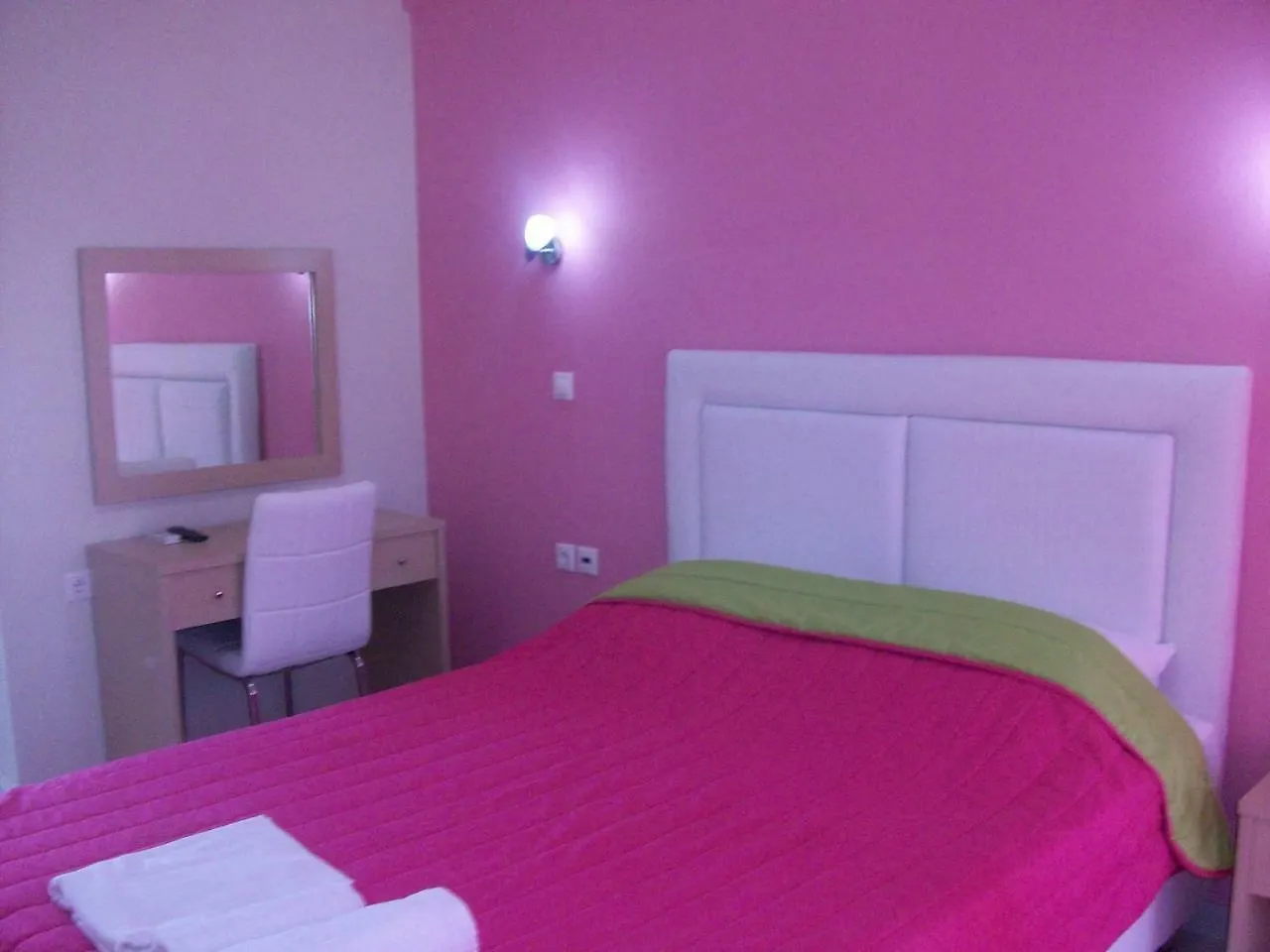 Mavridis Rooms Nikíti